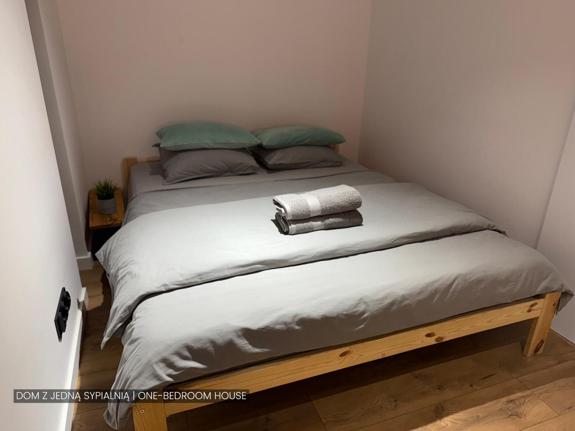 Dolina Slonca Obok Suntago - Nowoczesne Domy Z Jacuzzi Benenard Exterior foto